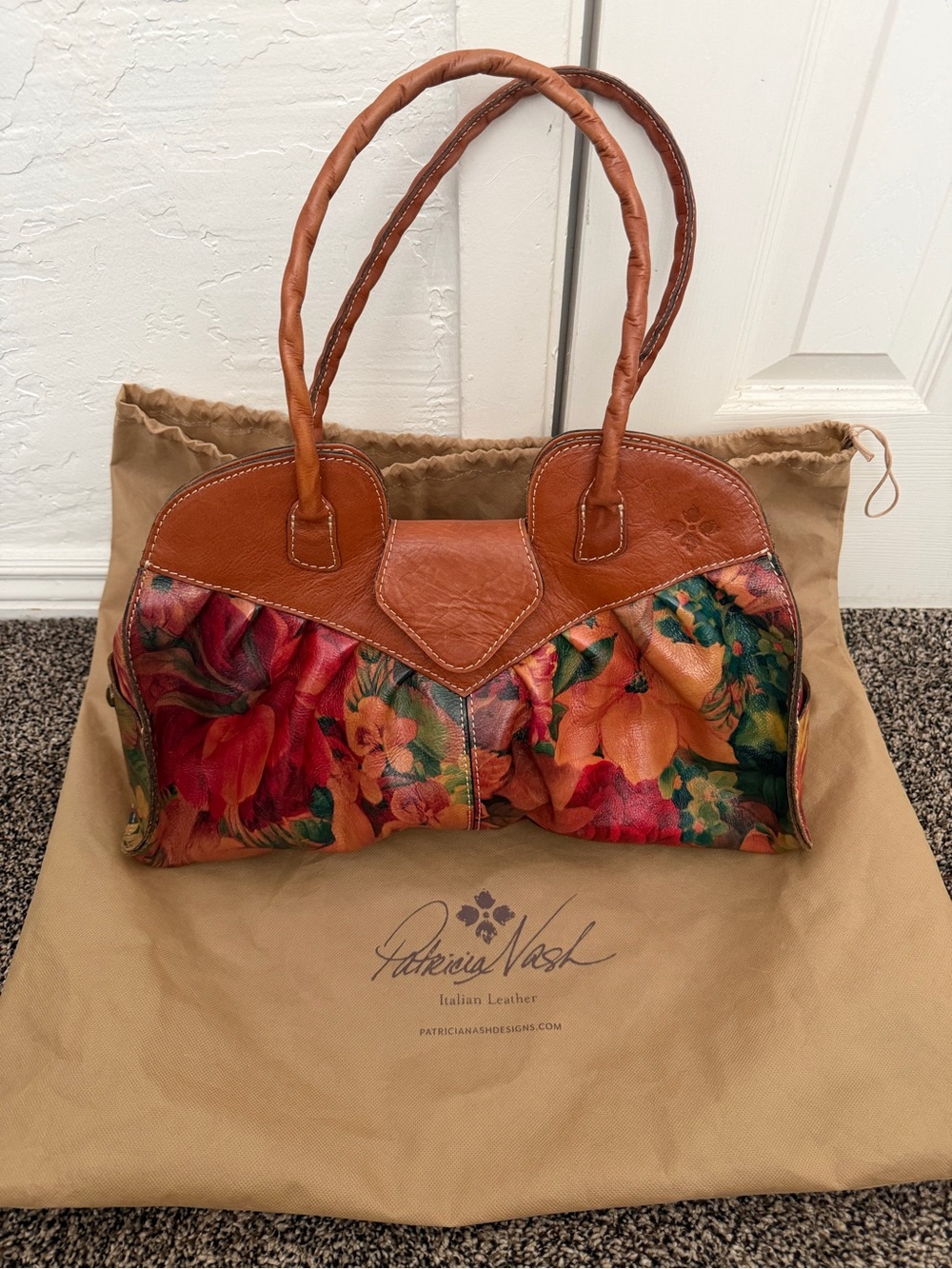 Patricia Nash Lione Large Satchel in the Heritage Multi Print